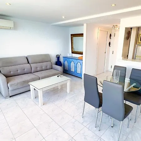 Skol 705. Two Bedrooms Duplex With Amazing Sea Views * 马尔韦利亚