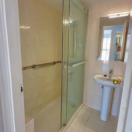 Skol 705. Two Bedrooms Duplex With Amazing Sea Views * 马尔韦利亚