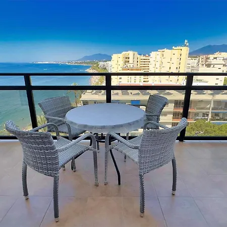 Skol 705. Two Bedrooms Duplex With Amazing Sea Views * 马尔韦利亚