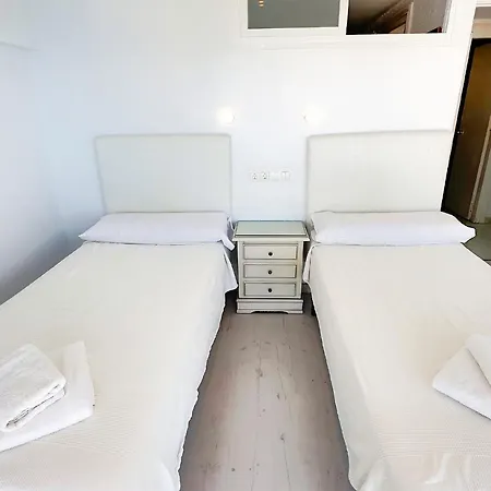 公寓 Skol 705. Two Bedrooms Duplex With Amazing Sea Views 马尔韦利亚